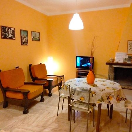 Ferienwohnung Casa Di Anna Tolfa Exterior foto